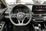 Used 2024 Nissan Altima 2.5 SR w/ SR Premium Package image 5