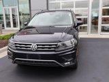 Used 2019 Volkswagen Tiguan S image 2