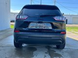 Used 2023 Jeep Cherokee Altitude Lux image 5
