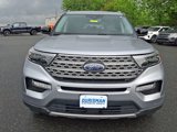 Certified 2022 Ford Explorer Limited w/ Equipment Group 301A image 2