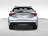 Used 2018 INFINITI QX30 image 4