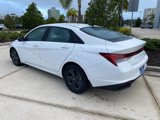 Used 2022 Hyundai Elantra Blue image 2