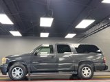 Used 2004 GMC Yukon XL Denali image 2