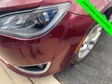 Used 2018 Chrysler Pacifica Touring-L Plus w/ Tire & Wheel Group image 3