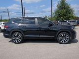 Used 2021 Volkswagen Atlas SEL R-Line image 2