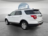 Used 2018 Ford Explorer XLT image 5
