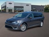 Used 2017 Chrysler Pacifica Touring-L image 1