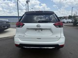 Used 2017 Nissan Rogue SV image 4