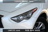 Used 2017 INFINITI QX70 AWD w/ Premium Package image 4