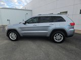 Used 2018 Jeep Grand Cherokee Laredo image 3