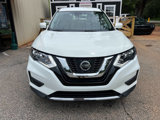 Used 2019 Nissan Rogue S image 2