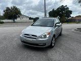 Used 2010 Hyundai Accent SE image 2