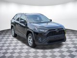 Used 2021 Toyota RAV4 LE image 2
