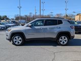 Used 2021 Jeep Compass Latitude image 3