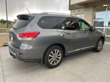 Used 2015 Nissan Pathfinder SL w/ SL Tech Package image 3