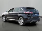 Used 2022 Ford Edge Titanium image 2