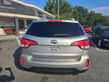 Used 2015 Kia Sorento LX image 2