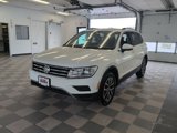 Used 2019 Volkswagen Tiguan SE w/ Panoramic Sunroof Package image 3
