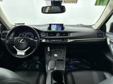 Used 2017 Lexus CT 200h image 4