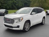 Used 2024 GMC Terrain Denali image 4