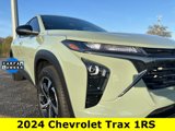Used 2024 Chevrolet Trax RS image 2
