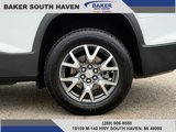 Used 2023 GMC Acadia SLT image 4