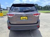 Used 2016 Toyota Highlander XLE image 3