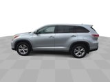 Used 2015 Toyota Highlander Plus image 5