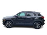 Used 2024 Chevrolet TrailBlazer LT image 2