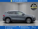 Used 2024 Volkswagen Taos SE image 3
