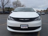 Used 2022 Chrysler Voyager LX image 3