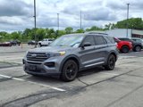 Used 2021 Ford Explorer XLT image 3