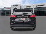 Used 2021 Ford Edge Titanium image 4