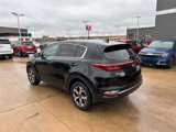 Used 2020 Kia Sportage LX w/ LX Popular Package image 2