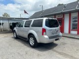 Used 2008 Nissan Pathfinder SE w/ Premium Pkg image 6