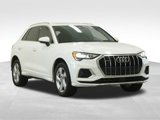 Used 2020 Audi Q3 2.0T Premium w/ Convenience Package image 3