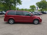 Used 2015 Dodge Grand Caravan SXT w/ UConnect Hands-Free Group image 2