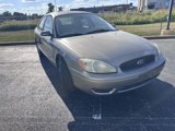 Used 2005 Ford Taurus SEL image 2