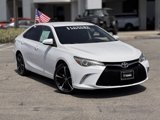 Used 2015 Toyota Camry SE image 2