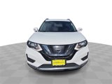 Used 2017 Nissan Rogue SV image 3