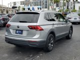 Certified 2022 Volkswagen Tiguan SE w/ Panoramic Sunroof Package image 5