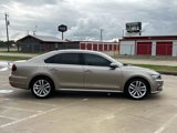 Used 2017 Volkswagen Passat 1.8T SE image 6