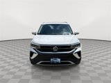 Used 2022 Volkswagen Taos SE image 3