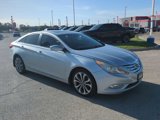 Used 2013 Hyundai Sonata SE w/ Navigation & Sunroof Pkg image 2