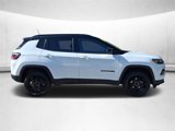 Used 2022 Jeep Compass Altitude w/ Sun and Sound Group image 3