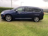Used 2018 Chrysler Pacifica Limited image 4