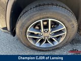 Used 2020 Jeep Grand Cherokee Limited w/ Luxury Group II image 2