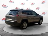 Used 2019 Jeep Cherokee Latitude w/ Cold Weather Group image 3