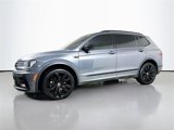 Used 2021 Volkswagen Tiguan SE R-Line image 3