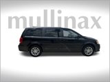 Used 2019 Dodge Grand Caravan SXT image 3
